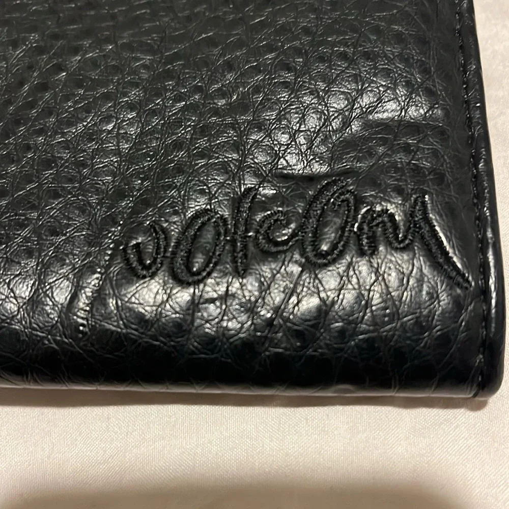 Volcom Wallet - Picture 4 of 5